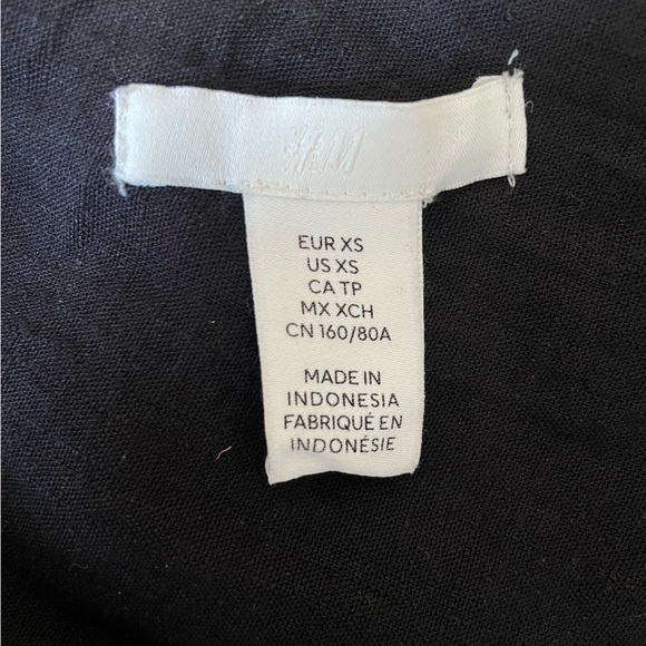 H&M Halterneck Tie-Back Top - Picture 7 of 8